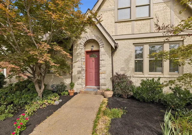 Single family home for sale at 230 Cherokee Rd, Nashville, TN 37205 | MLS# 3615435