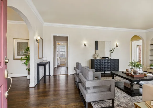 Photo 3 of Single family home for sale at 230 Cherokee Rd, Nashville, TN 37205 | MLS# 3615435 | Listing updated on 2026-10-10