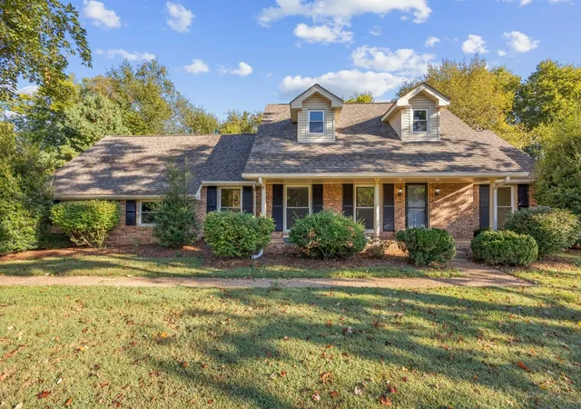 Photo 1 of Single family home for sale at 108 Poteat Pl, Franklin, TN 37064 | MLS# 3615527 | Listing updated on 2026-10-12