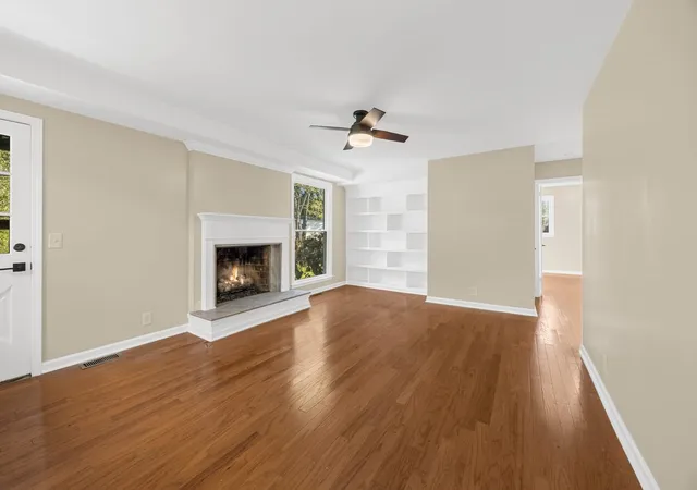 Photo 4 of Sale Pending at 108 Poteat Pl, Franklin, TN 37064 | MLS# 3615527 | Listing updated on 2026-10-31