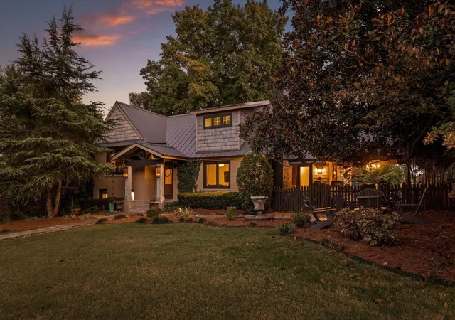 Photo 2 of Single family home for sale at 510 Winston Rd, Chattanooga, TN 37405 | MLS# 3615451 | Listing updated on 2026-10-09