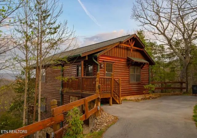 Photo 2 of Single family home for sale at 2539 Raccoon Holw Way, Sevierville, TN 37862 | MLS# 3615459 | Listing updated on 2026-10-09