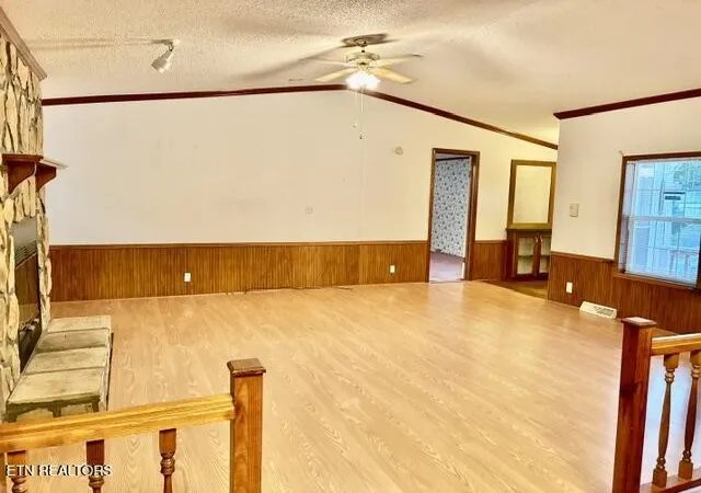 Photo 3 of Single family home for sale at 315 W Mount Rd, Kodak, TN 37764 | MLS# 3615464 | Listing updated on 2026-10-09