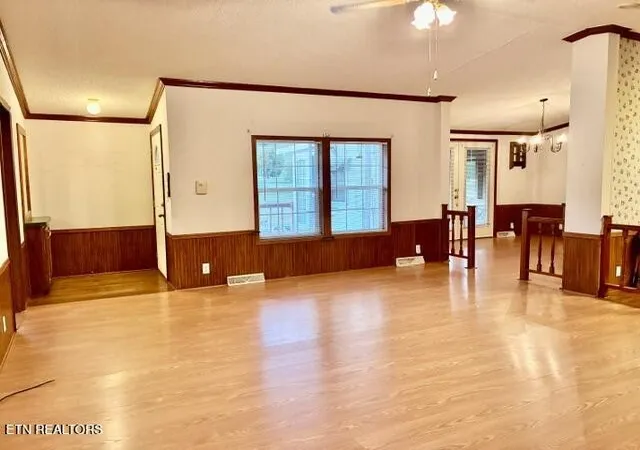 Photo 4 of Single family home for sale at 315 W Mount Rd, Kodak, TN 37764 | MLS# 3615464 | Listing updated on 2026-10-09