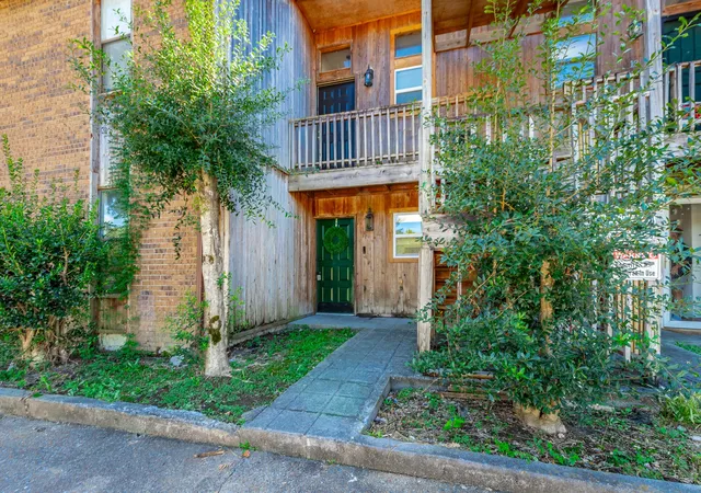 Photo 2 of Condo for sale at 3800 Provence St #4, Chattanooga, TN 37411 | MLS# 3615472 | Listing updated on 2026-10-09