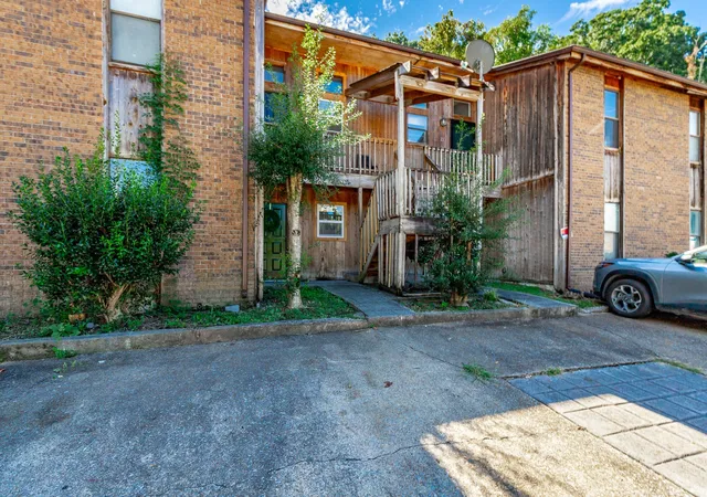 Photo 3 of Condo for sale at 3800 Provence St #4, Chattanooga, TN 37411 | MLS# 3615472 | Listing updated on 2026-10-09