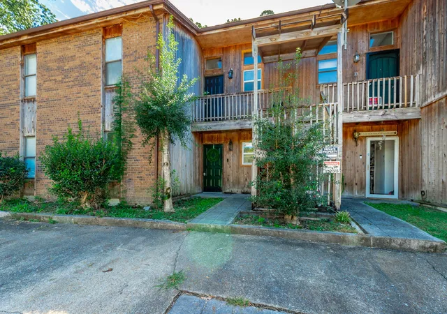 Photo 3 of Condo for sale at 3800 Provence St #4, Chattanooga, TN 37411 | MLS# 3615472 | Listing updated on 2026-10-09