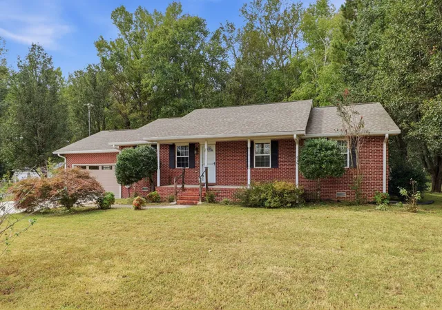 Photo 1 of Single family home for sale at 128 Lauren Lindsey Ln, Manchester, TN 37355 | MLS# 3615516 | Listing updated on 2026-10-10