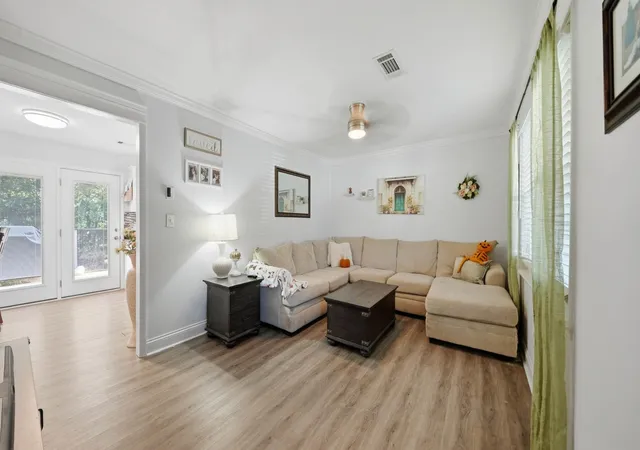 Photo 3 of Single family home for sale at 4702 Enterprise Ln, Chattanooga, TN 37416 | MLS# 3615482 | Listing updated on 2026-10-09