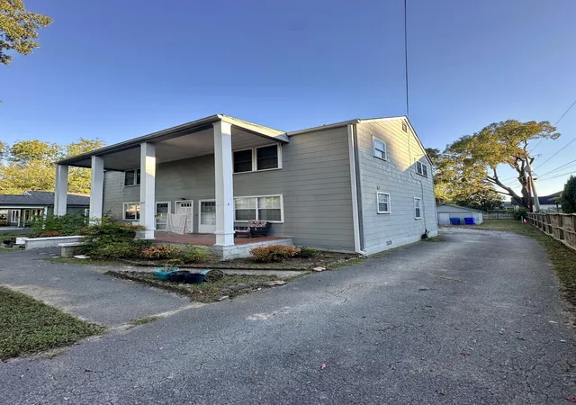 Photo 3 of Multi family home for sale at 207 Memorial Dr, Chattanooga, TN 37415 | MLS# 3615493 | Listing updated on 2026-10-09
