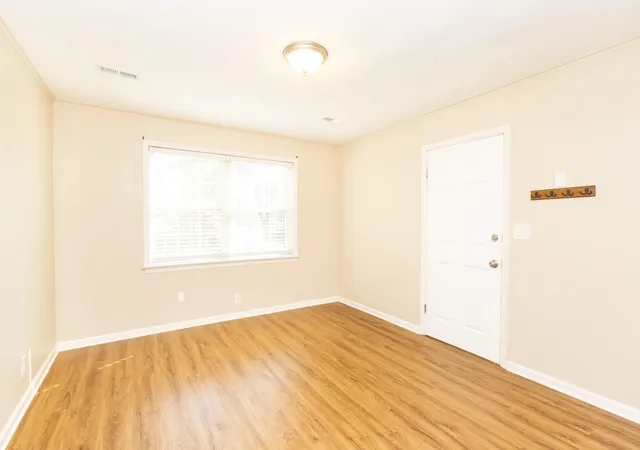 Photo 4 of Multi family home for sale at 207 Memorial Dr, Chattanooga, TN 37415 | MLS# 3615493 | Listing updated on 2026-10-09