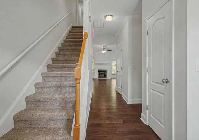 Photo 4 of Townhouse for sale at 115 Stonecrest Dr, Nashville, TN 37209 | MLS# 3615556 | Listing updated on 2026-10-09