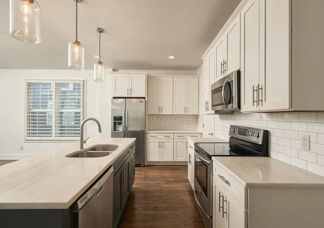 Photo 4 of Single family home for sale at 5896 Morrow Rd, Nashville, TN 37209 | MLS# 3620742 | Listing updated on 2026-10-15