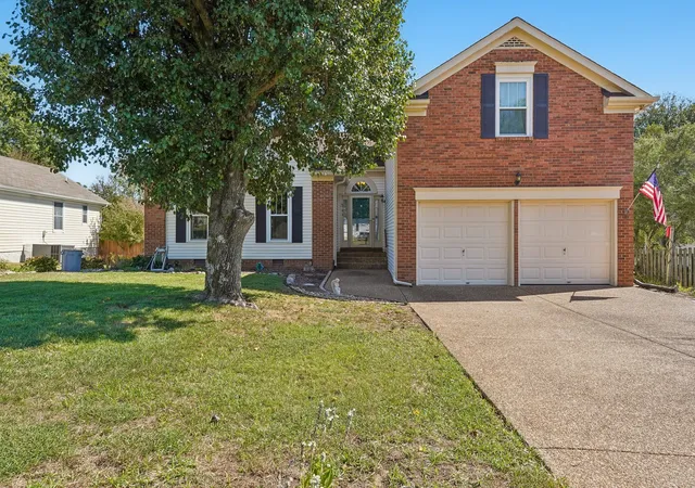 Single family home for sale at 1029 Cedar Crk Village Rd, Mount Juliet, TN 37122 | MLS# 3618574