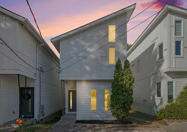 Single family home for sale at 1811 Cahal Ave, Nashville, TN 37206 | MLS# 3618670