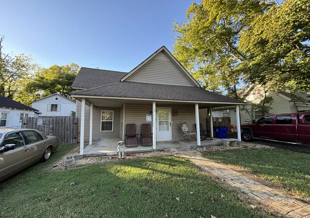 Photo 2 of Single family home for sale at 986 Church St SE, Cleveland, TN 37311 | MLS# 3628012 | Listing updated on 2026-10-29