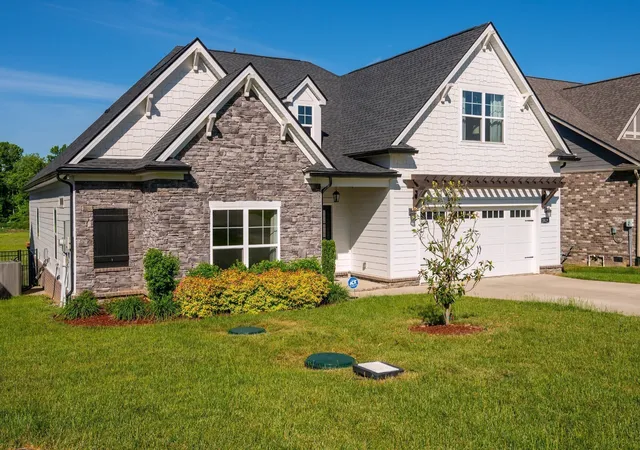 Photo 2 of Single family home for sale at 1418 Proprietors Pl, Murfreesboro, TN 37128 | MLS# 3615577 | Listing updated on 2026-10-09