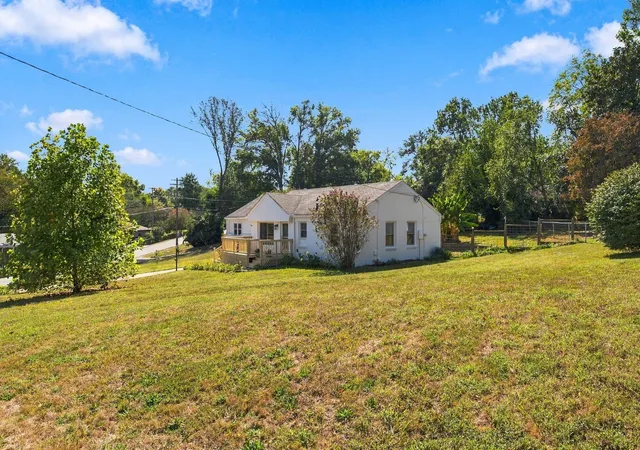 Photo 1 of Single family home for sale at 3603 Hewlett Dr, Nashville, TN 37211 | MLS# 3618601 | Listing updated on 2026-10-10