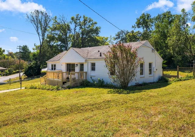 Photo 2 of Single family home for sale at 3603 Hewlett Dr, Nashville, TN 37211 | MLS# 3618601 | Listing updated on 2026-10-10