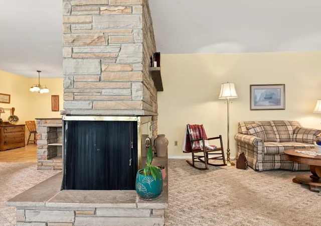 Photo 3 of Single family home for sale at 401 Hood Dr, Tullahoma, TN 37388 | MLS# 3619166 | Listing updated on 2026-10-12