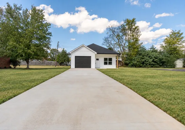 Photo 1 of Single family home for sale at 702 1st Street, Lawrenceburg, TN 38464 | MLS# 3620850 | Listing updated on 2026-10-19