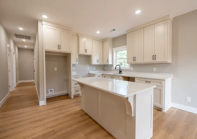 Photo 3 of Single family home for sale at 702 1st Street, Lawrenceburg, TN 38464 | MLS# 3620850 | Listing updated on 2026-10-19