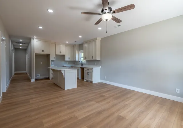 Photo 4 of Single family home for sale at 702 1st Street, Lawrenceburg, TN 38464 | MLS# 3620850 | Listing updated on 2026-10-19