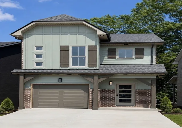 Photo 1 of Single family home for sale at 58 Holland Park W, Clarksville, TN 37043 | MLS# 3615635 | Listing updated on 2026-10-09