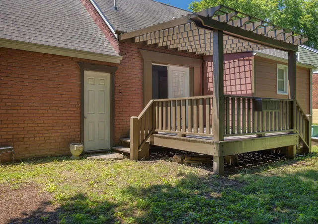 Photo 2 of Single family home for sale at 907 Burchwood Ave, Nashville, TN 37216 | MLS# 3621427 | Listing updated on 2026-10-21