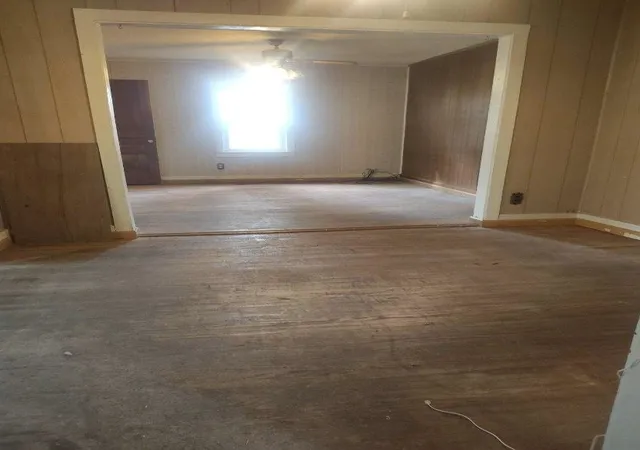 Photo 3 of Single family home for sale at 241 Harper Rd, Manchester, TN 37355 | MLS# 3618870 | Listing updated on 2026-10-10