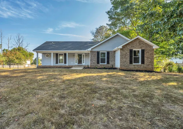 Photo 2 of Single family home for sale at 1778 Broadripple Dr, Clarksville, TN 37042 | MLS# 3615663 | Listing updated on 2026-10-09