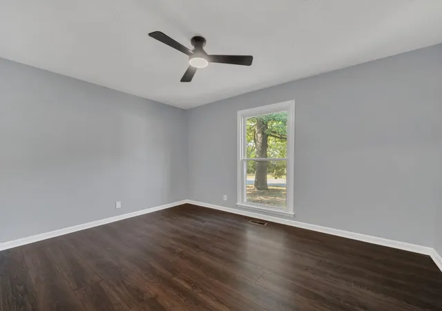 Photo 3 of Single family home for sale at 1778 Broadripple Dr, Clarksville, TN 37042 | MLS# 3615663 | Listing updated on 2026-10-09