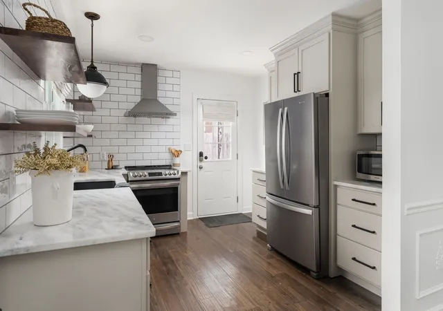 Photo 3 of Single family home for sale at 2809 Surrey Rd, Nashville, TN 37214 | MLS# 3615683 | Listing updated on 2026-10-10