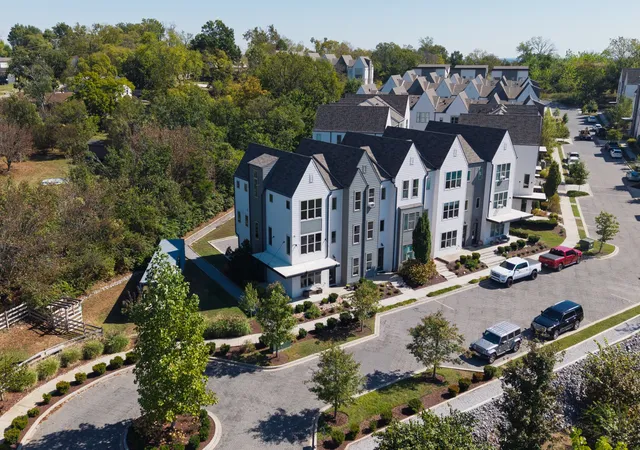 Photo 3 of Townhouse for sale at 307 E Village Ln, Nashville, TN 37216 | MLS# 3618758 | Listing updated on 2026-10-09