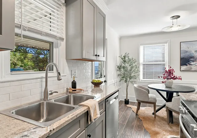 Photo 3 of Single family home for sale at 1322 Kenton Pl, Nashville, TN 37217 | MLS# 3622157 | Listing updated on 2026-10-24
