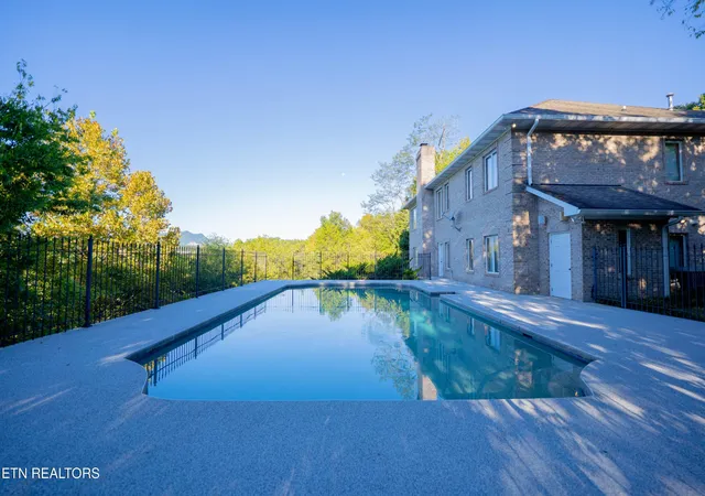 Photo 4 of Single family home for sale at 310 Teague, Sevierville, TN 37862 | MLS# 3615681 | Listing updated on 2026-10-09