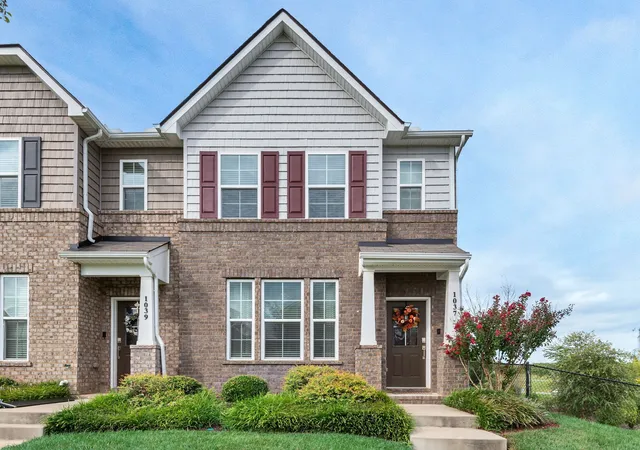 Photo 3 of Townhouse for sale at 1037 Henley Pvt Ln, Gallatin, TN 37066 | MLS# 3618771 | Listing updated on 2026-10-16
