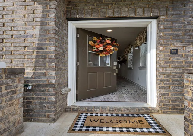 Photo 3 of Townhouse for sale at 1037 Henley Pvt Ln, Gallatin, TN 37066 | MLS# 3618771 | Listing updated on 2026-10-16