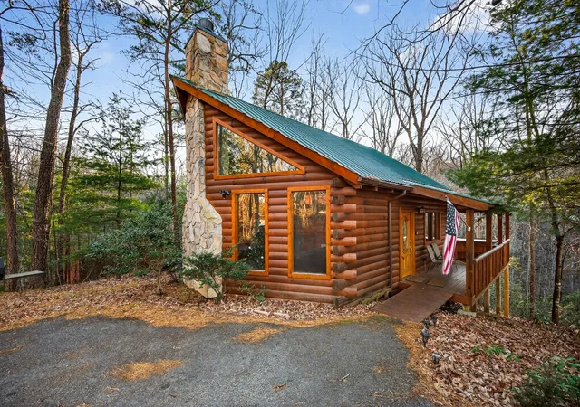 Photo 1 of Single family home for sale at 2332 Raymond Holw Rd, Sevierville, TN 37876 | MLS# 3620576 | Listing updated on 2026-10-14