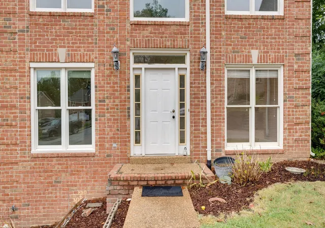 Photo 3 of Single family home for sale at 532 Rivercrest Cv, Nashville, TN 37214 | MLS# 3619894 | Listing updated on 2026-10-20