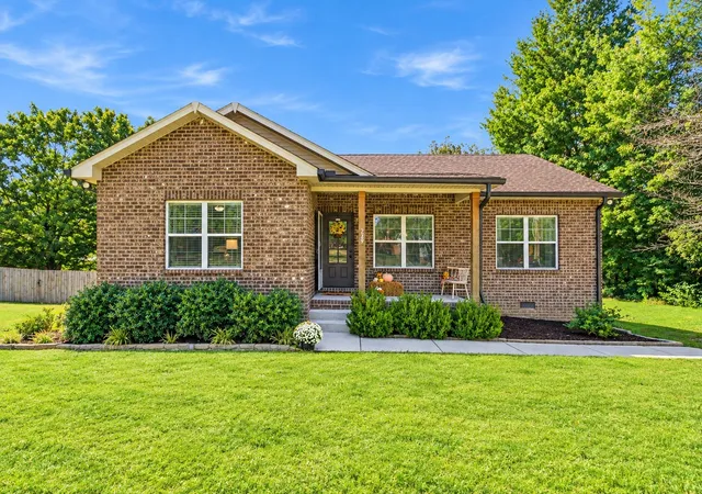 Single family home for sale at 229 Staggs Dr, Portland, TN 37148 | MLS# 3618623