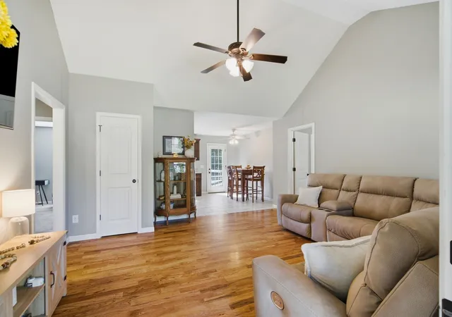 Photo 2 of Single family home for sale at 229 Staggs Dr, Portland, TN 37148 | MLS# 3618623 | Listing updated on 2026-10-09