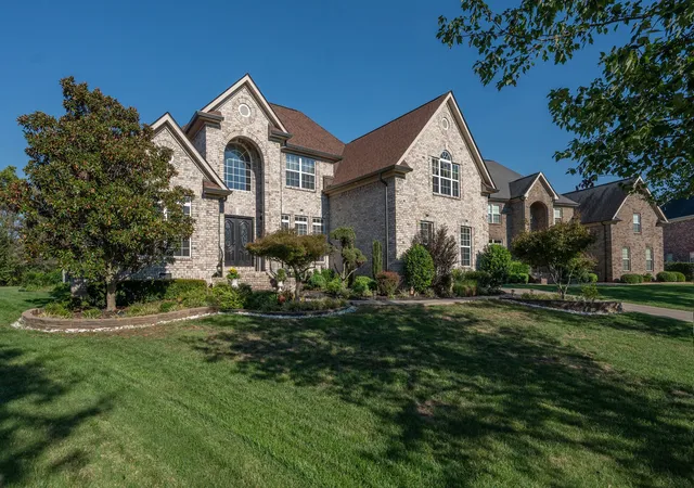 Photo 1 of Single family home for sale at 3356 Clovercroft Dr, Murfreesboro, TN 37130 | MLS# 3618739 | Listing updated on 2026-10-14