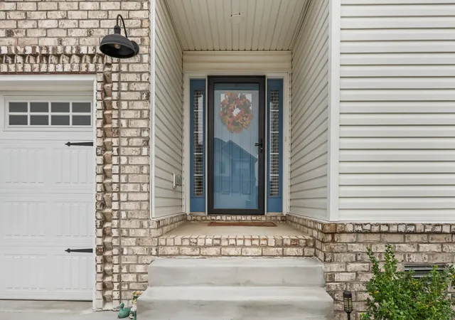 Photo 3 of Single family home for sale at 1025 Tufnel Dr, Clarksville, TN 37040 | MLS# 3618679 | Listing updated on 2026-10-09