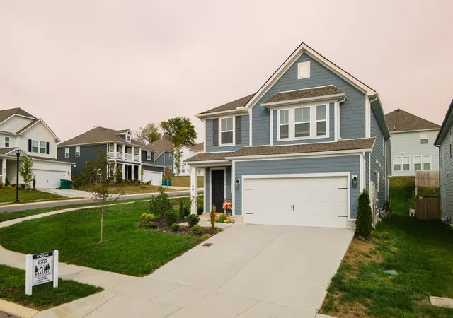 Photo 2 of Single family home for sale at 601 Conifer Dr, Spring Hill, TN 37174 | MLS# 3618922 | Listing updated on 2026-10-10