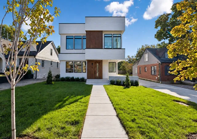 Townhouse for sale at 1810a Martin St, Nashville, TN 37203 | MLS# 3620790