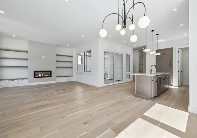 Photo 4 of Townhouse for sale at 1810a Martin St, Nashville, TN 37203 | MLS# 3620790 | Listing updated on 2026-10-23