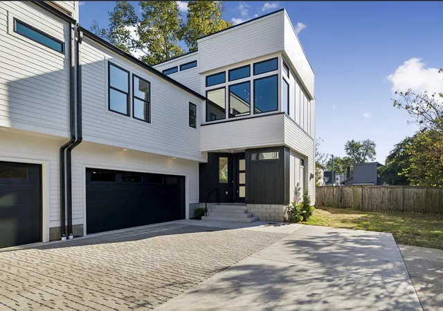 Townhouse for sale at 1810b Martin St, Nashville, TN 37203 | MLS# 3620792