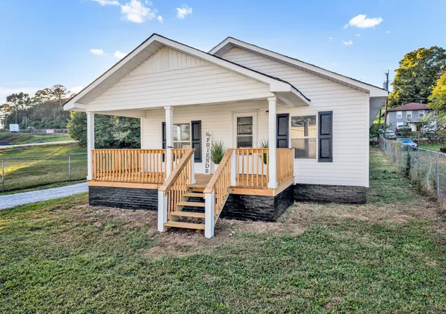 Photo 1 of Single family home for sale at 1814 Church St SE, Cleveland, TN 37311 | MLS# 3618765 | Listing updated on 2026-10-09