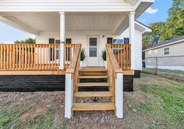 Photo 3 of Single family home for sale at 1814 Church St SE, Cleveland, TN 37311 | MLS# 3618765 | Listing updated on 2026-10-09